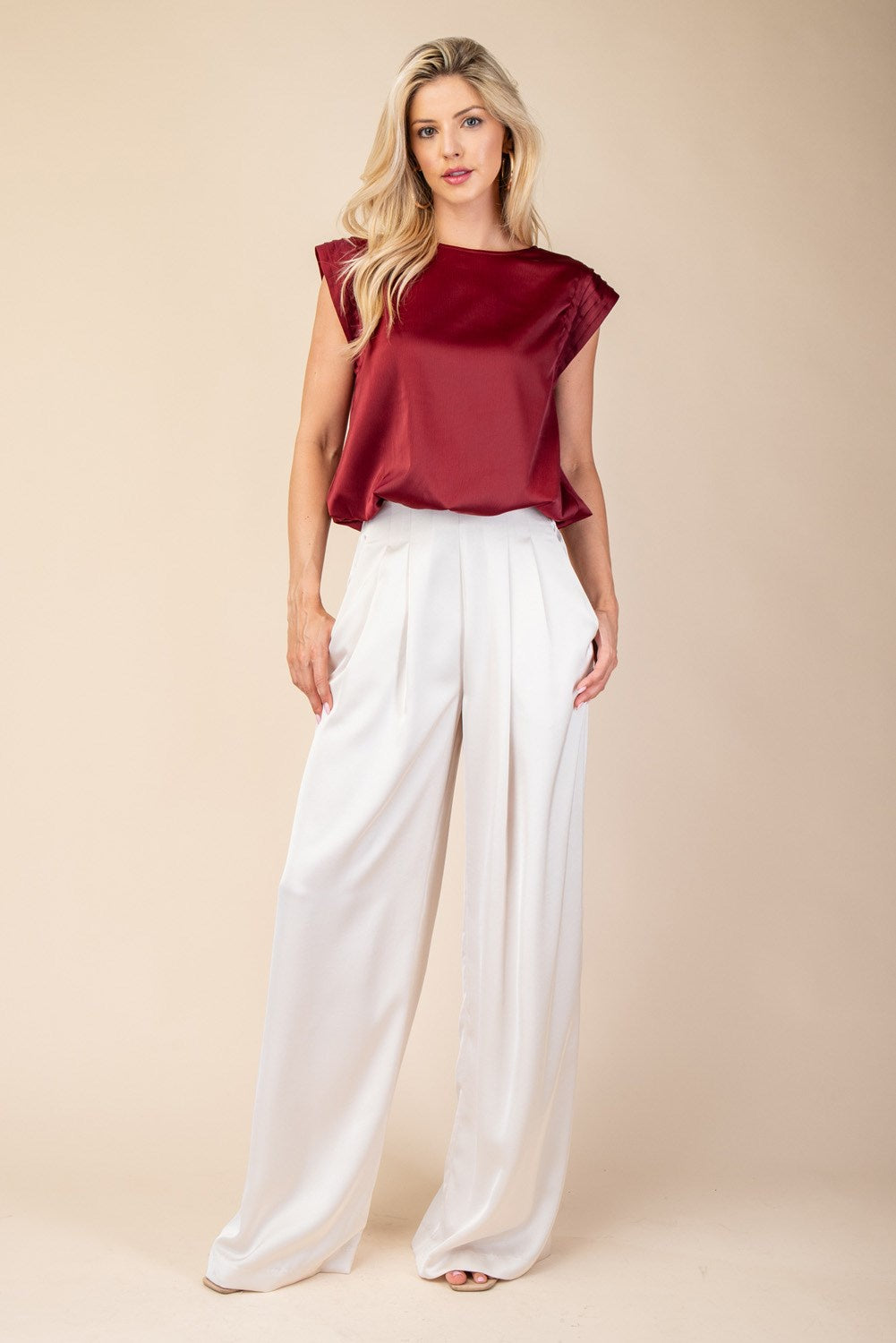 Round Neck Plats Shoulder Bubble Hem Crop Top