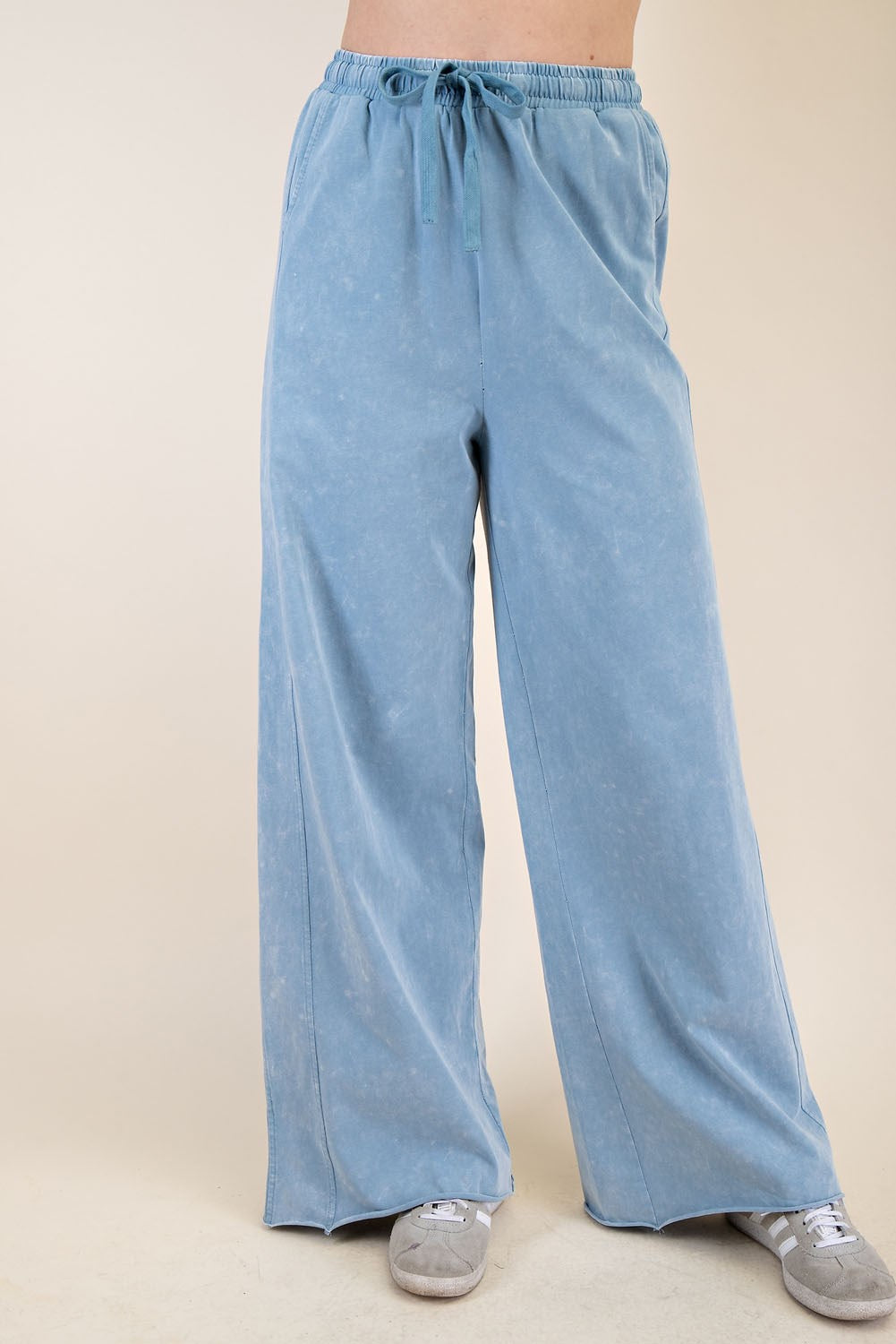 High-Waisted Elastic Lounge Pants – Washed Blue Wide-Leg Fit