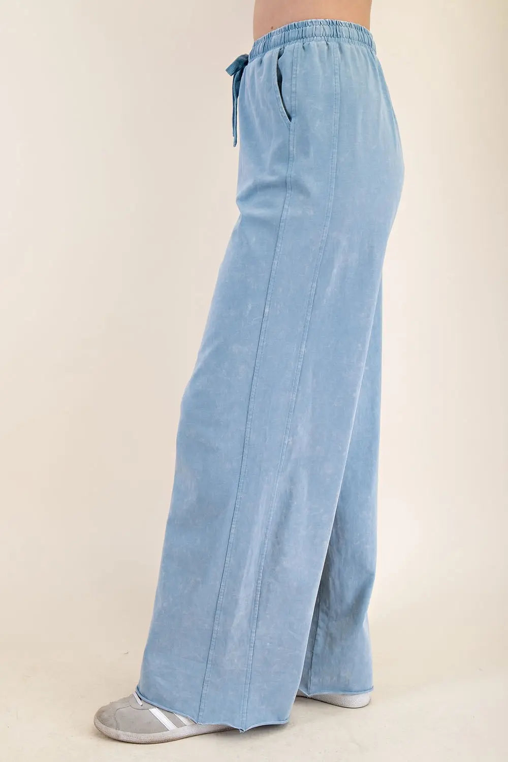 High-Waisted Elastic Lounge Pants – Washed Blue Wide-Leg Fit