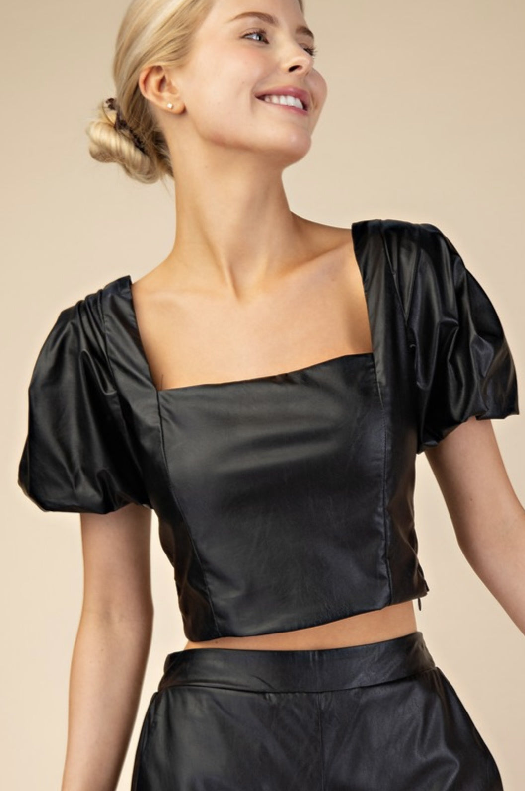 Black balloon sleeve cropped top