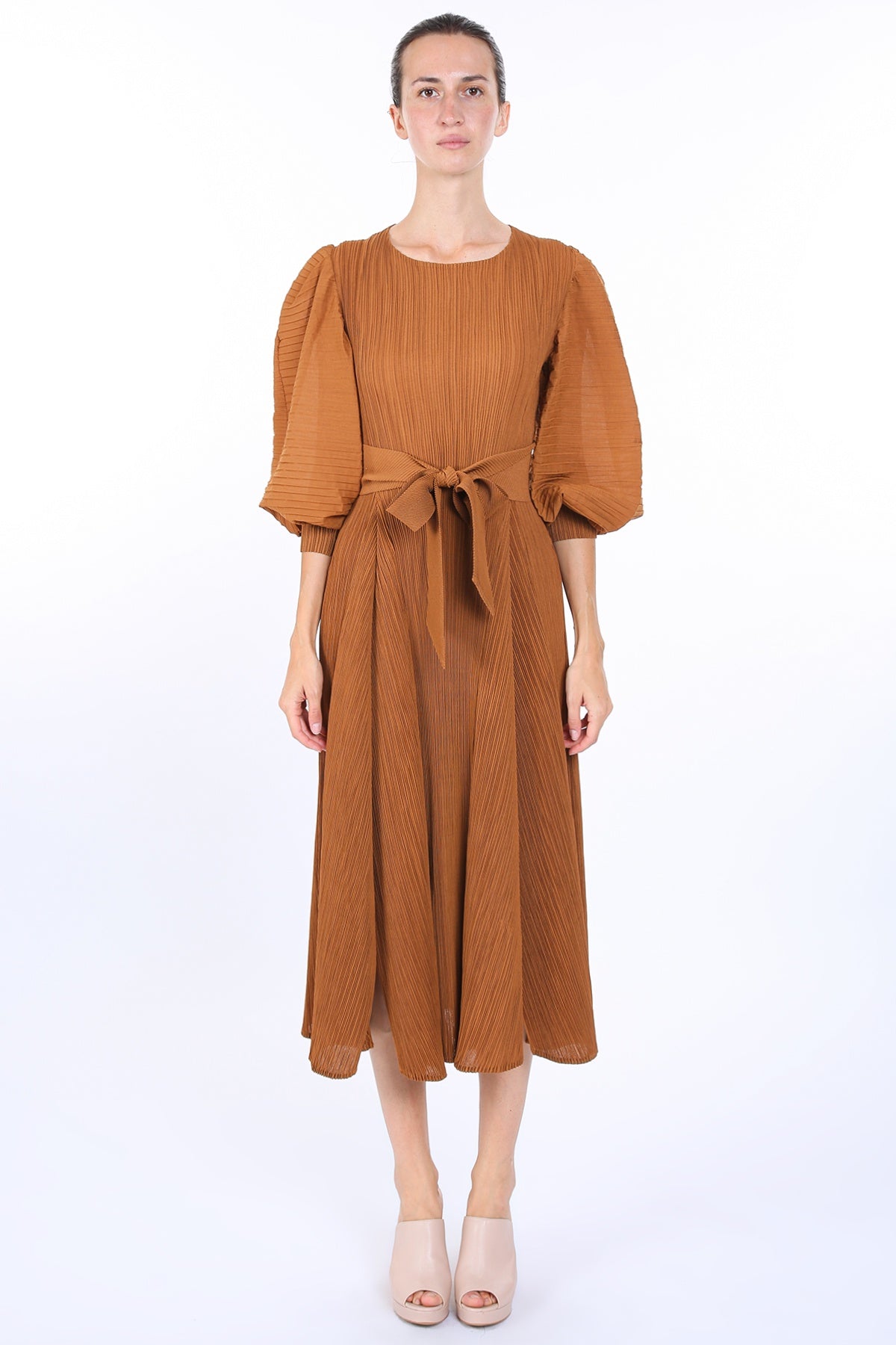 Textured Pleated Midi Dress – Brown Tie-Waist Dress with Balloon Sleeves