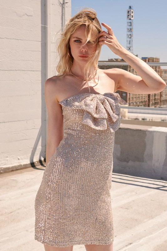 Alias Sequin Bow Strapless Mini Dress – Champagne Glitter Party Dress for Special Occasions