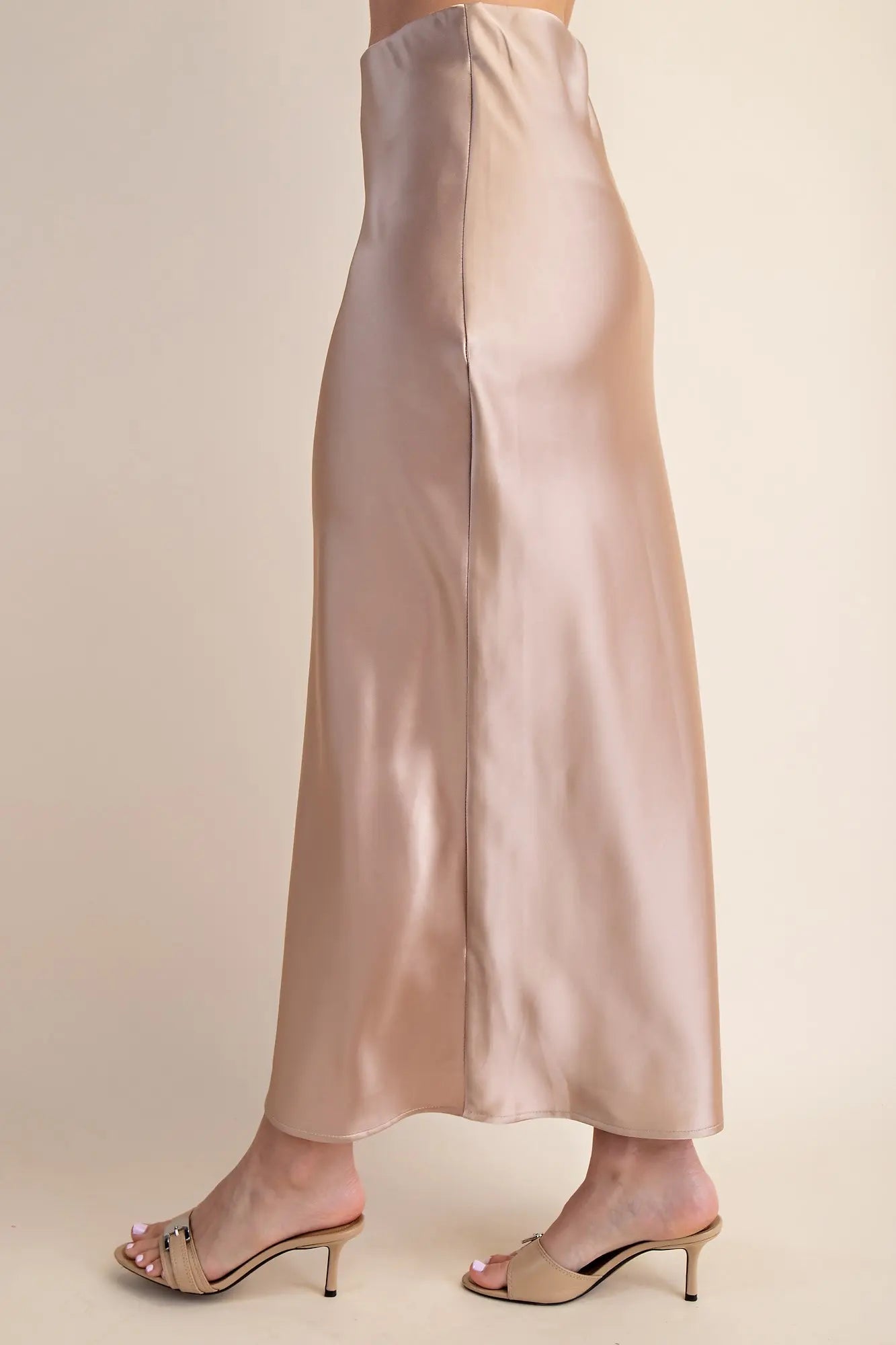 Satin Midi Skirt with Elastic Waist – Champagne Glow Finish