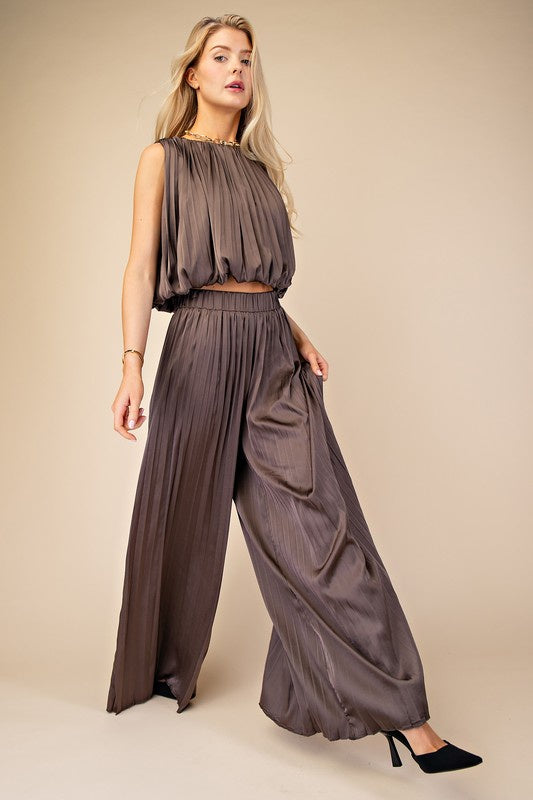 Pleats Pants With Elastic Waist