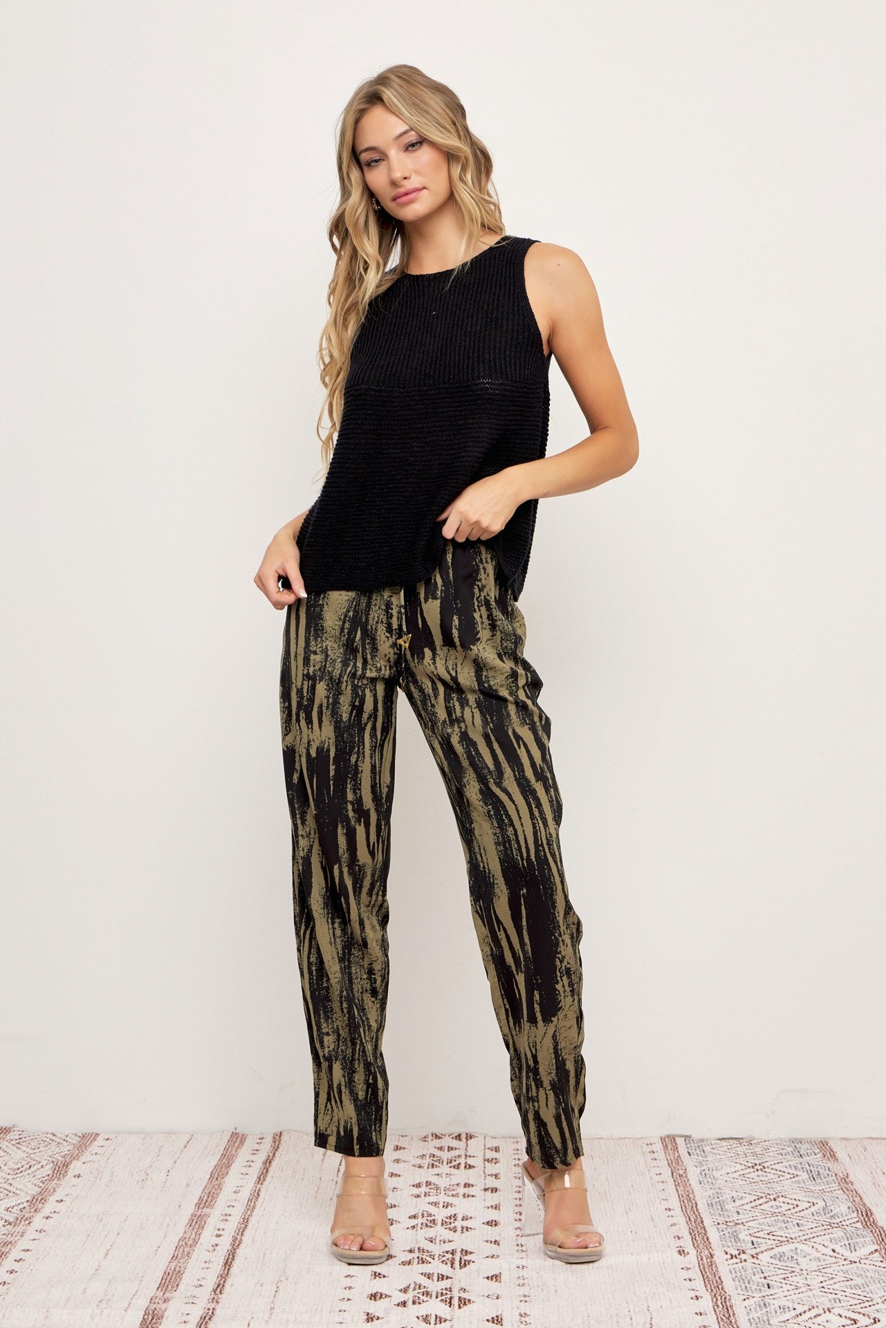 Satin Printed Jogger with Drawstring – Women’s Relaxed Fit Luxe Pants