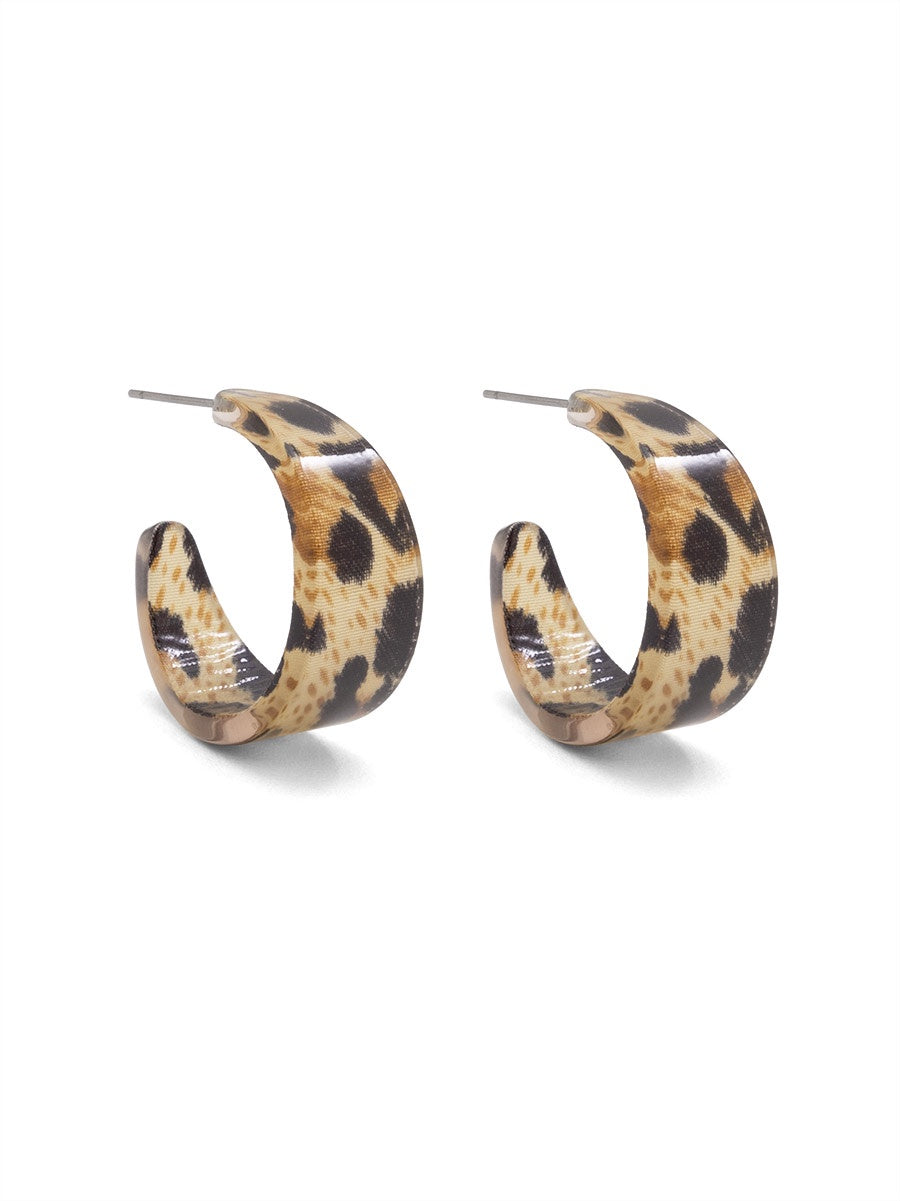 Small Resin Leopard Hoop Earrings – Trendy Animal Print Fashion Hoops