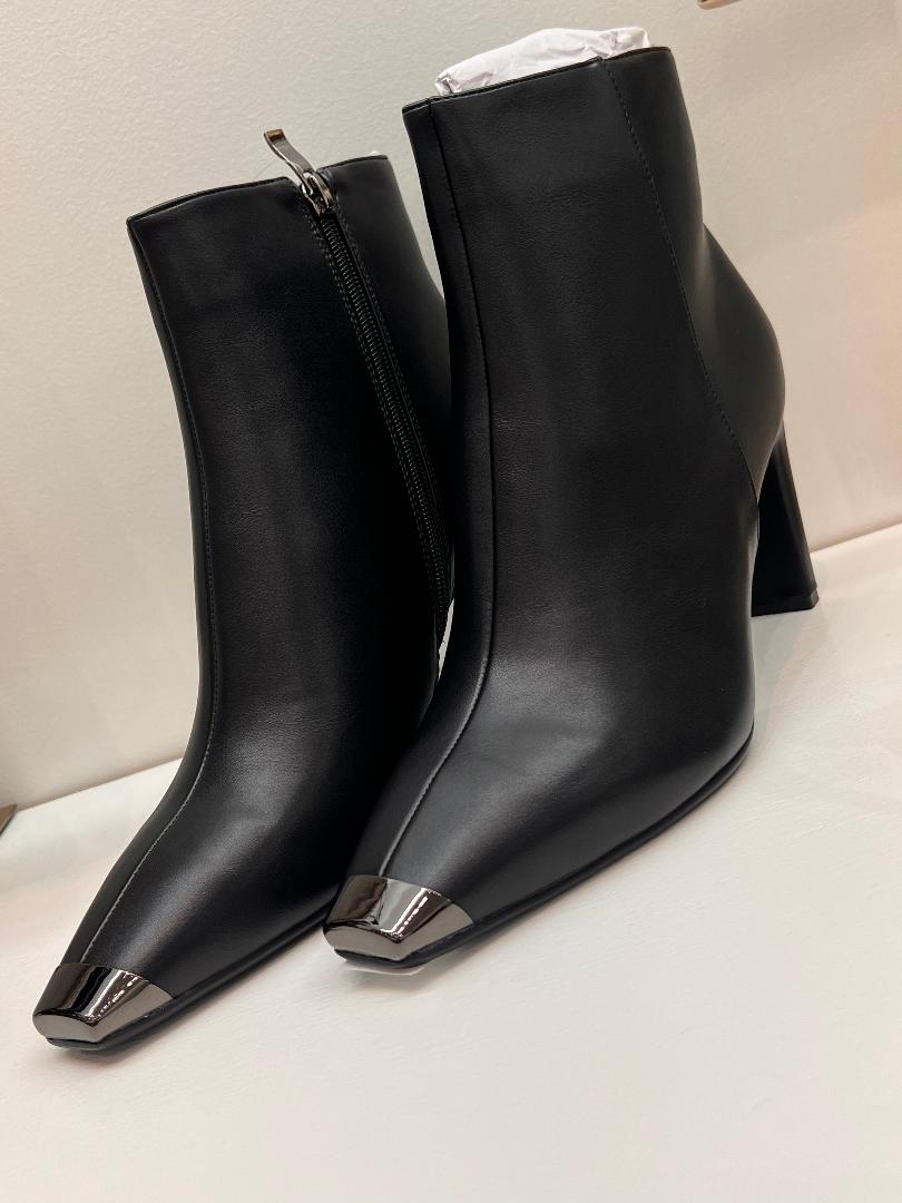 Orca Toe  Leather Boots