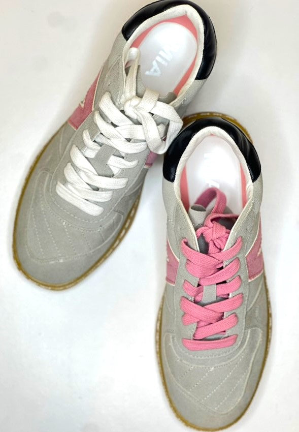 Vesta Multi Sneaker